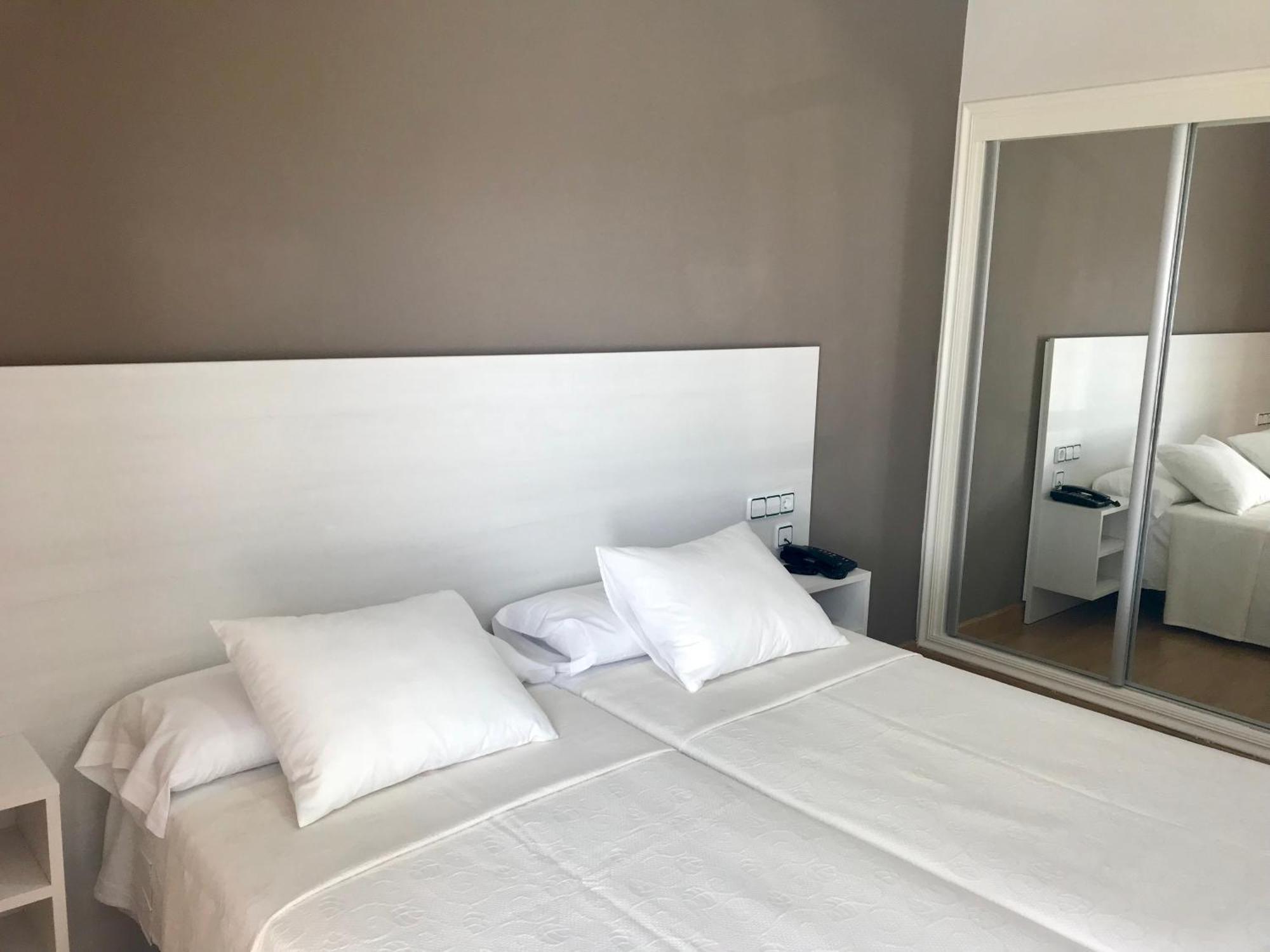 Hotel Nuevo Vichona Sanxenxo Cameră foto