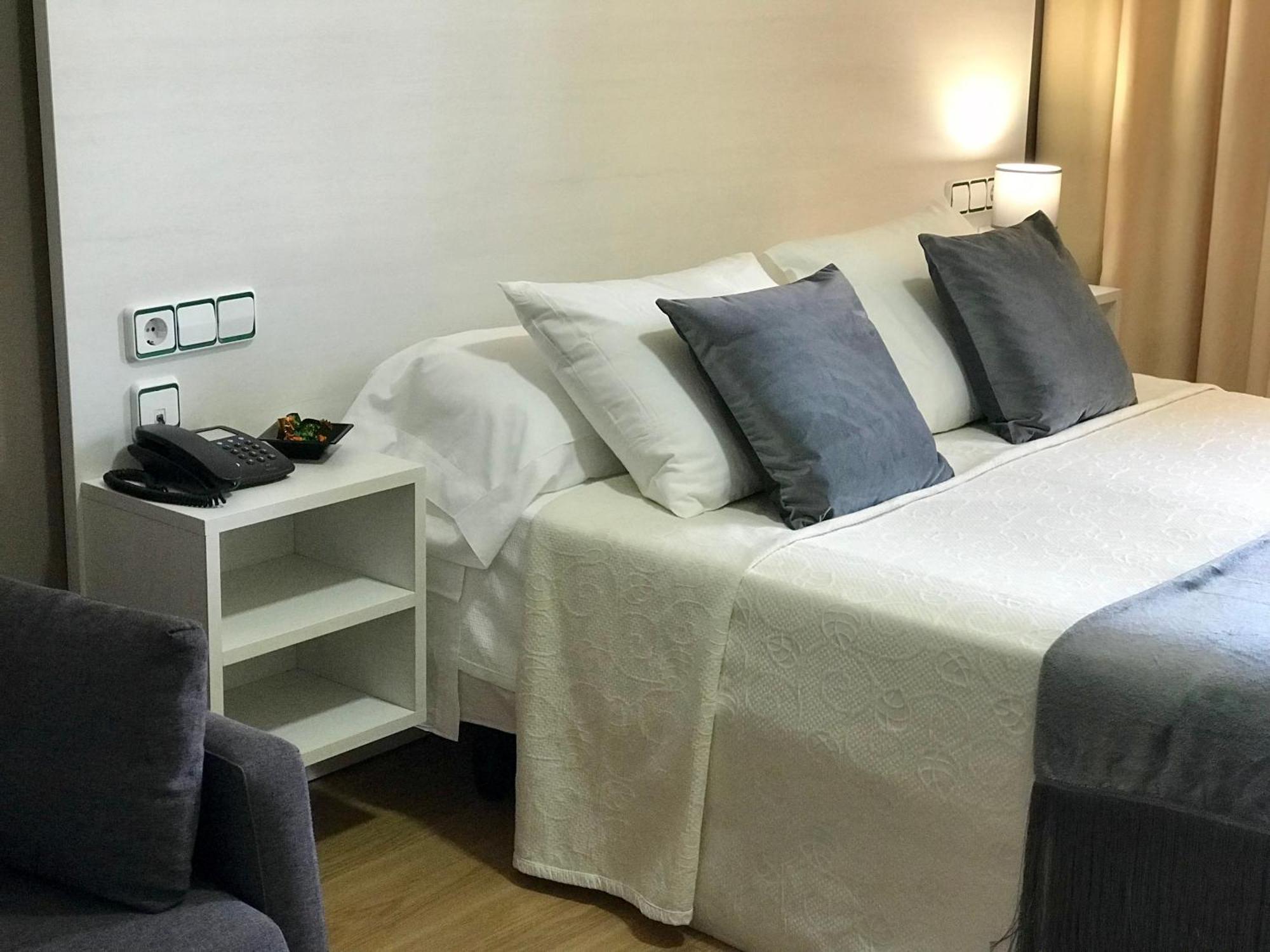 Hotel Nuevo Vichona Sanxenxo Cameră foto